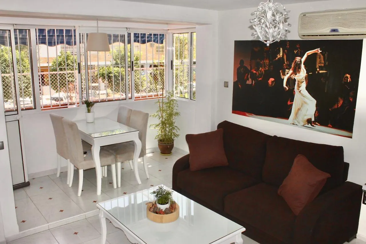 Apartamento Jardin Cerca Del Centro Seville